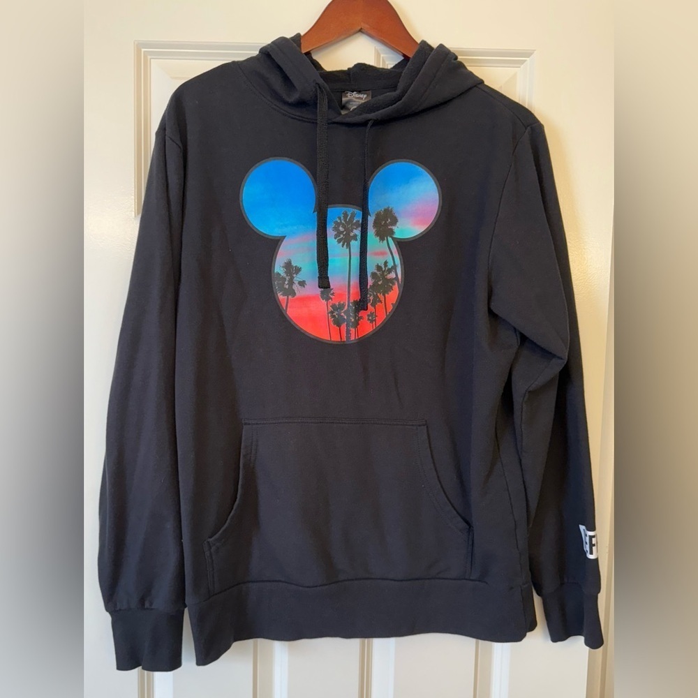Disney Collection by Neff Black Mickey Mouse Sunset Hoodie Men’s Size Medium